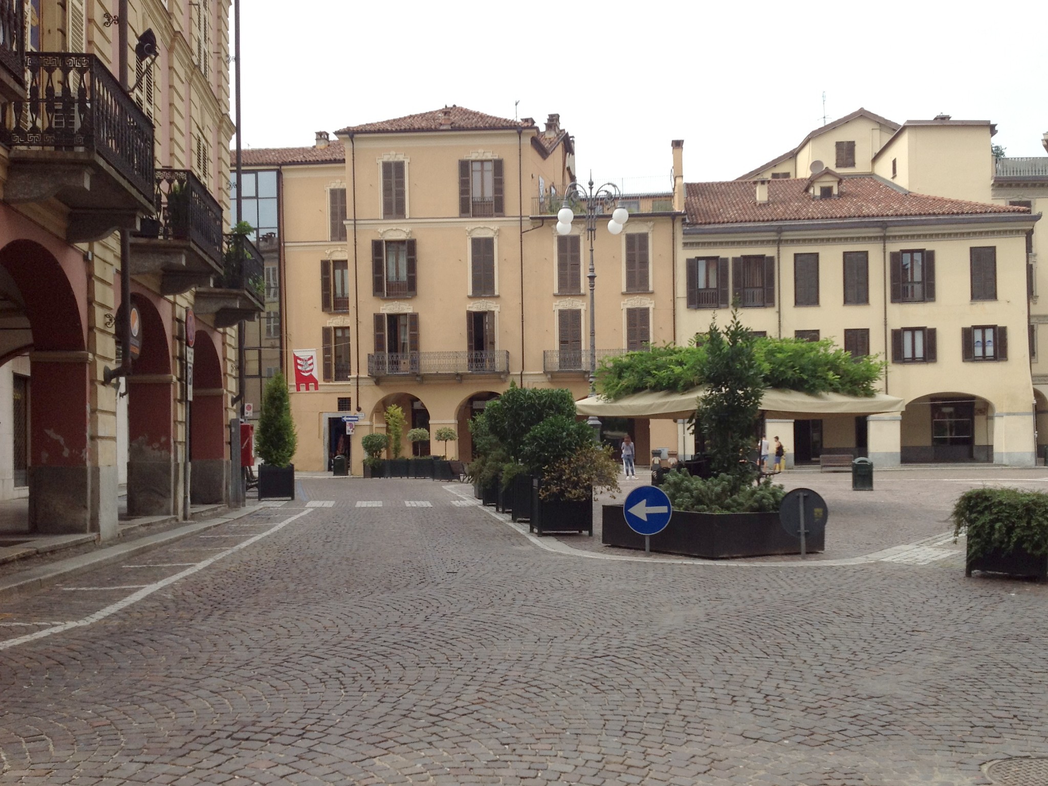 Asti, piazza Statuto completamente libera dalle auto: rimossi gli ultimi stalli