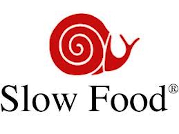 Slow Food lancia la campagna “Ne abbiamo le tasche ripiene”