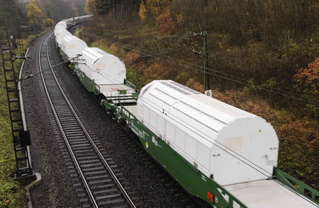 In stazione il presidio dell’Asti Social Forum contro il “treno nucleare”