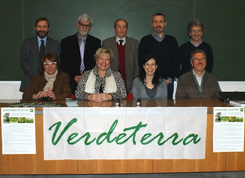 L’ailanto è tra noi: da corso Palestro all’ex Colli di Felizzano, fino a boschi e giardini