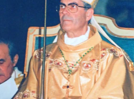 Papa Francesco scrive al vescovo Ravinale per i 50 anni di ordinazione presbiterale