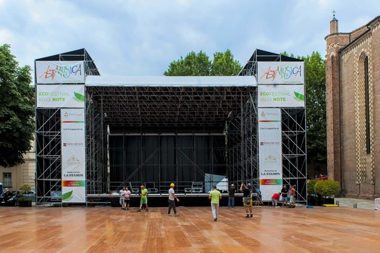 Astimusica: pronto il palco, domani il debutto