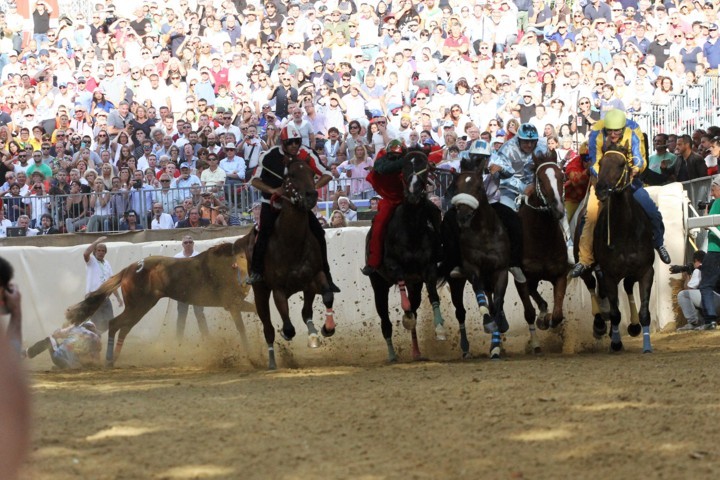 Asti, il Palio non si correrà