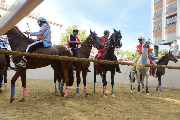 Palio di Asti 2017: la fotogallery della terza batteria