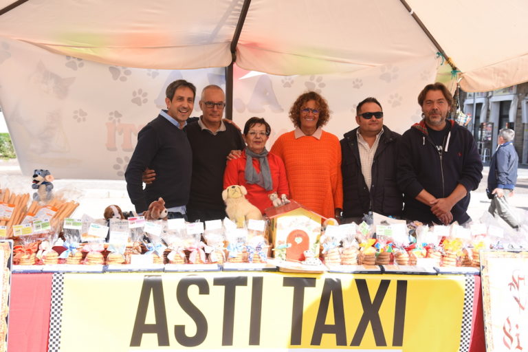 Taxisti di Asti per il canile municipale