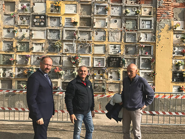 Sopralluogo al cimitero di Asti del sindaco Rasero