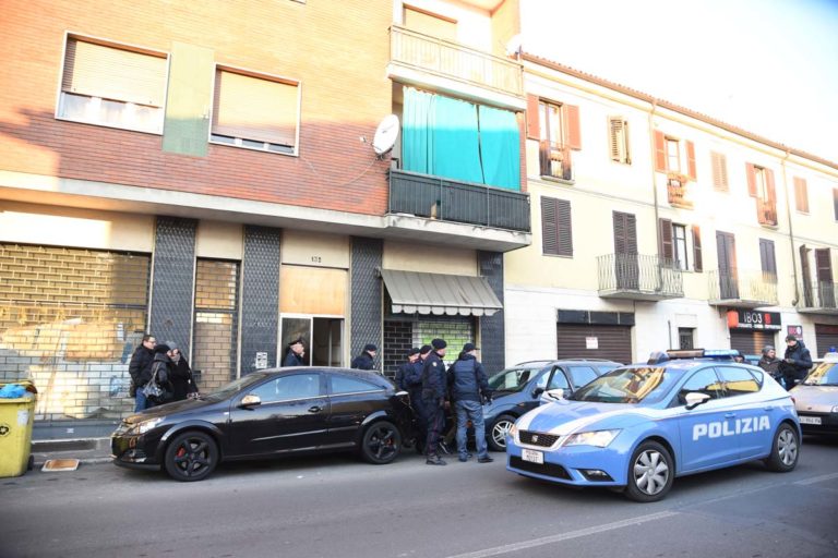 Controlli interforze nella periferia est di Asti