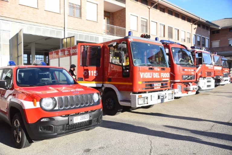 Asti, dai vigili del fuoco a lezione di gestione delle chiamate d’emergenza
