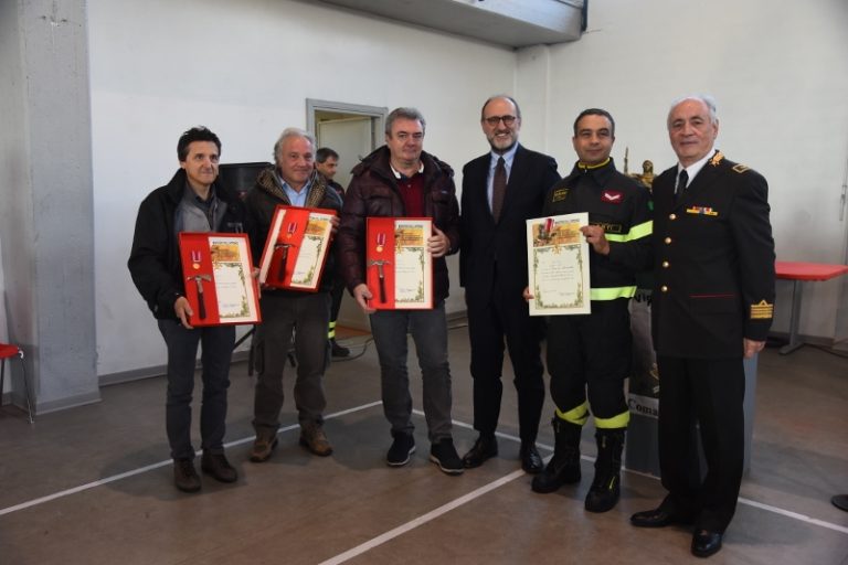 I vigili del fuoco festeggiano Santa Barbara