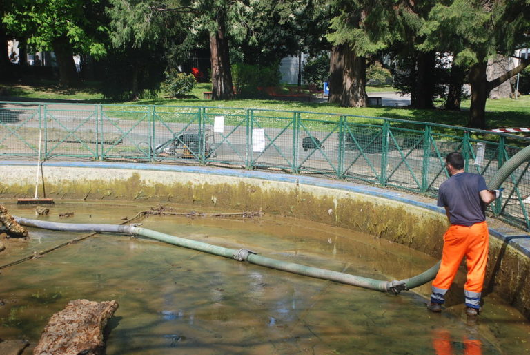 Asp al lavoro per riaprire le fontane ornamentali cittadine