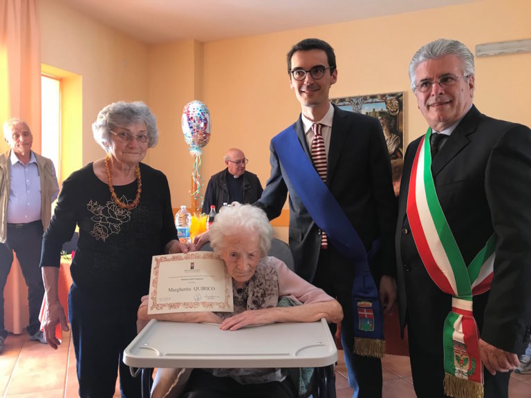 Centenaria astigiana festeggiata a Canale