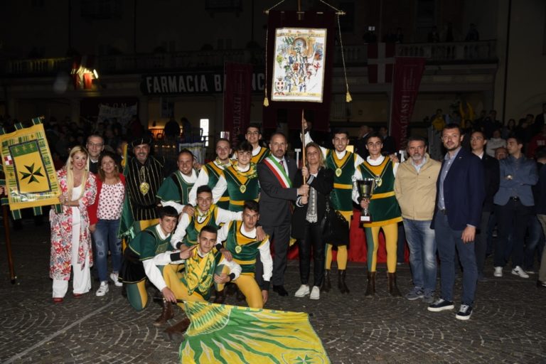 Il Paliotto è ancora giallo verde. Vince San Lazzaro