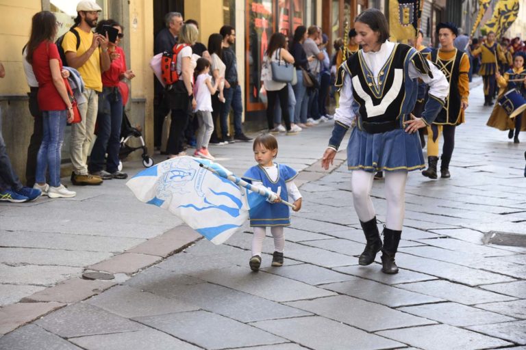 La Sbandierata del Santo chiude la settimana di appuntamenti paliofili: la fotogallery