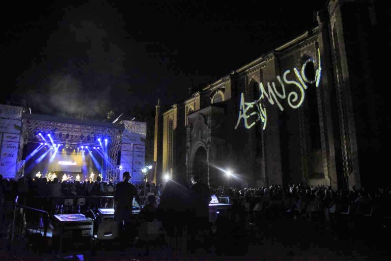 I Tarantolati di Tricarico inaugurano Astimusica: la fotogallery