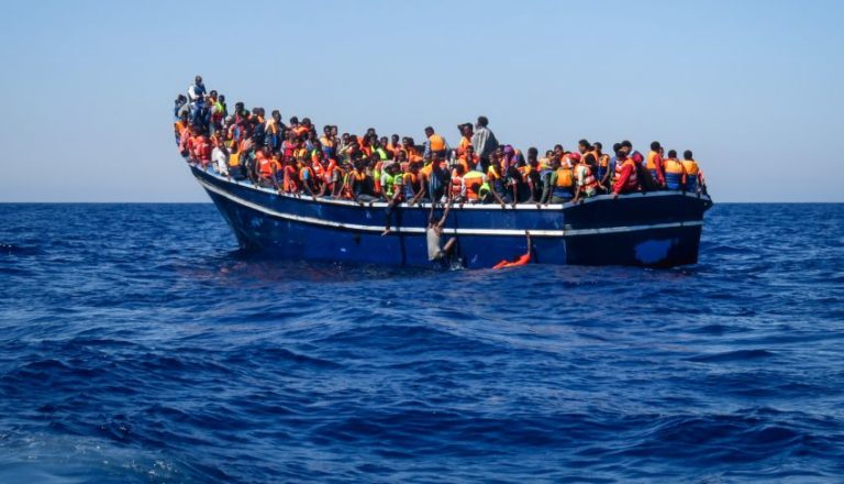 Migranti. La Cei: “Non possiamo volgere lo sguardo altrove”