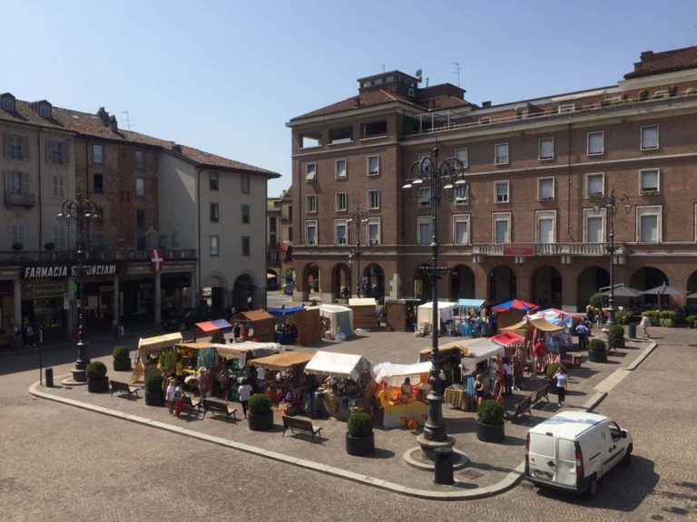 Il Mercatino del Palio torna in piazza San Secondo