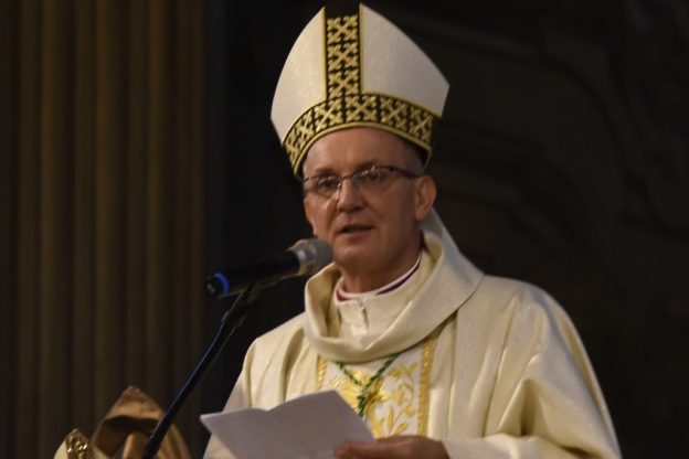 Asti, monsignor Marco Prastaro è il nuovo vescovo: la fotogallery