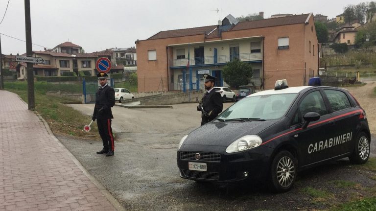 Bracciante agricolo con documenti falsi arrestato dai carabinieri di Castagnole Lanze