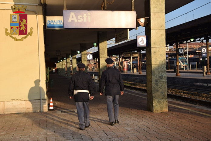 Asti, arrestato dalla polfer a bordo di un treno per un ordine di carcerazione