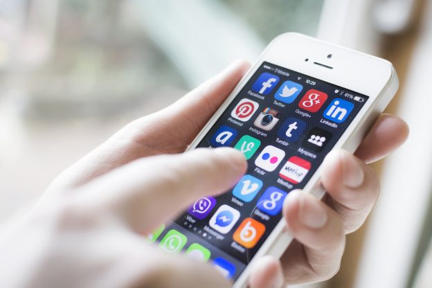 Un sondaggio per conoscere da vicino il mondo social