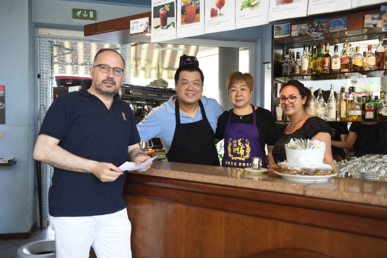 Asti, un caffè con il sindaco Rasero: i problemi della zona di piazza del Palio e piazza Marconi