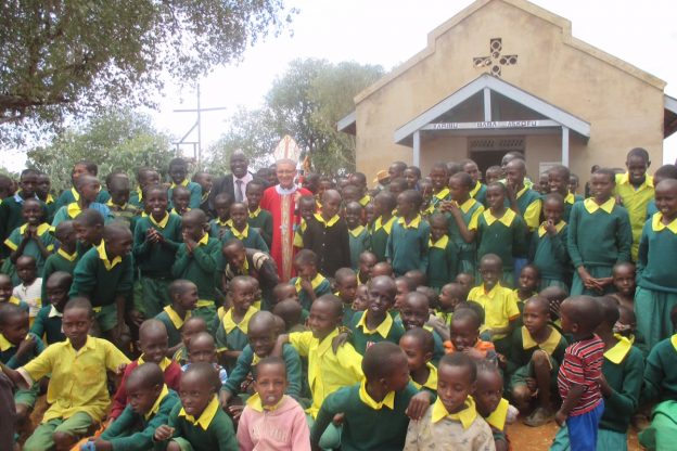 Il diario di viaggio del vescovo Marco in Kenya