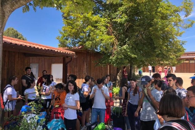 Il diario di bordo dei giovani astigiani a Taizè: primo giorno