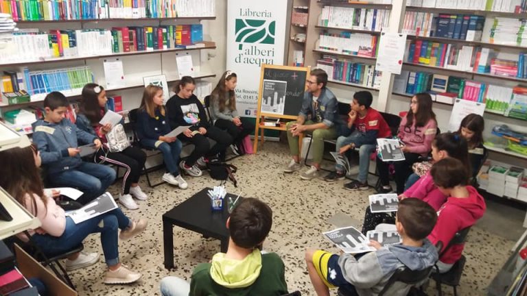 Successo per il corso di Filosofia per bambini e ragazzi alla Libreria Alberi d’Acqua