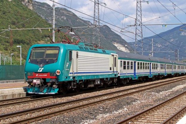 Da lunedì più treni in circolazione