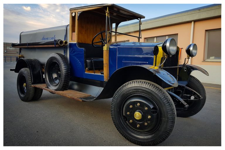 In mostra ad Automotoretrò anche una collezione di camion storici del “Gruppo Marazzato”