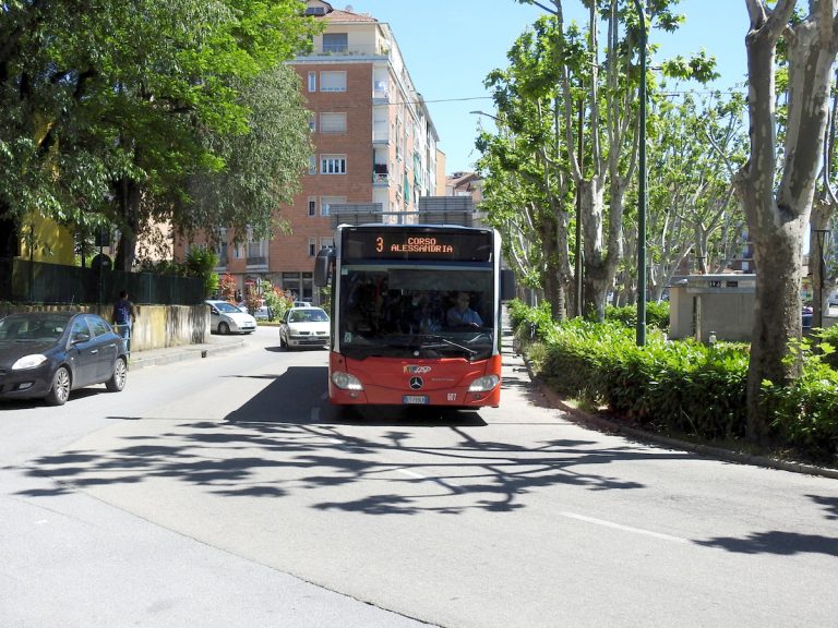 Sono ripresi i lavori di corso XXV Aprile e cambiano percorso i bus della linea 3 e delle linee frazionali di Asp