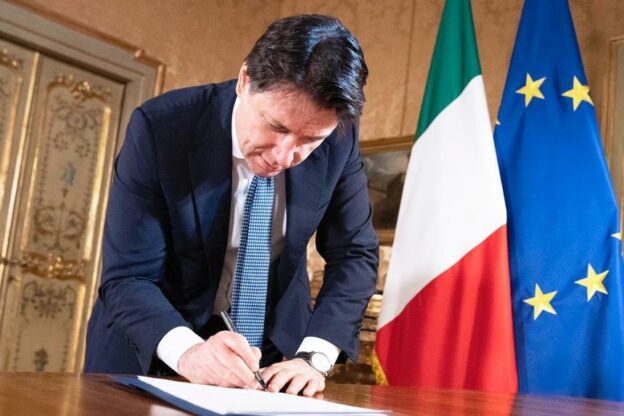 Fase 2, la bozza del Dpcm Conte: ecco cosa riapre e cosa no