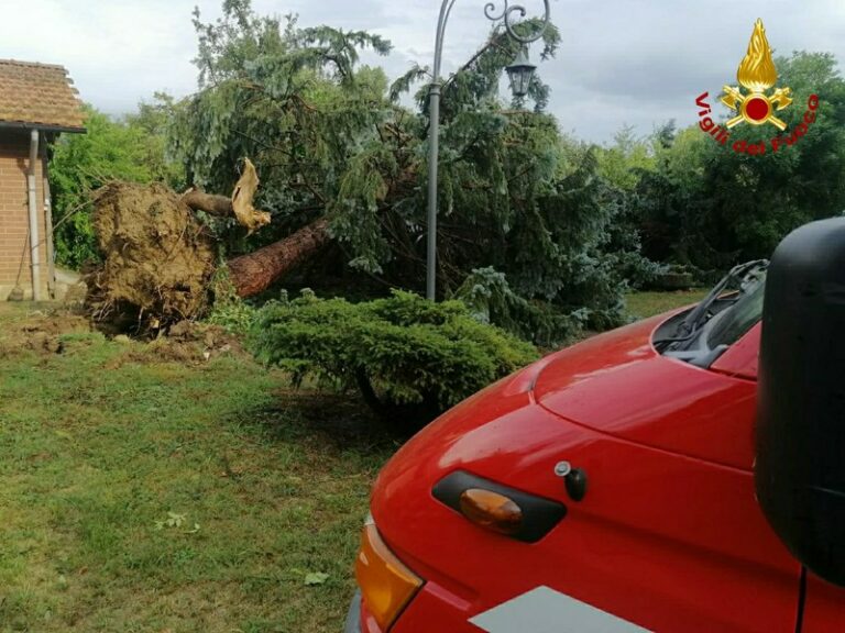 Asti, maltempo in città: allagamenti in corso XXV aprile e corso Dante