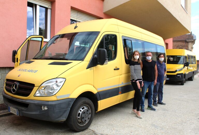 A Villafranca il Comune raddoppia i mezzi dello scuolabus