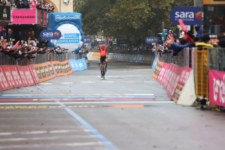 Asti, il ceco Cerny vince la 19^ tappa del Giro d’Italia