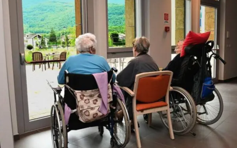 Residenze per anziani, appello alla Regione: è necessario un sostegno urgente