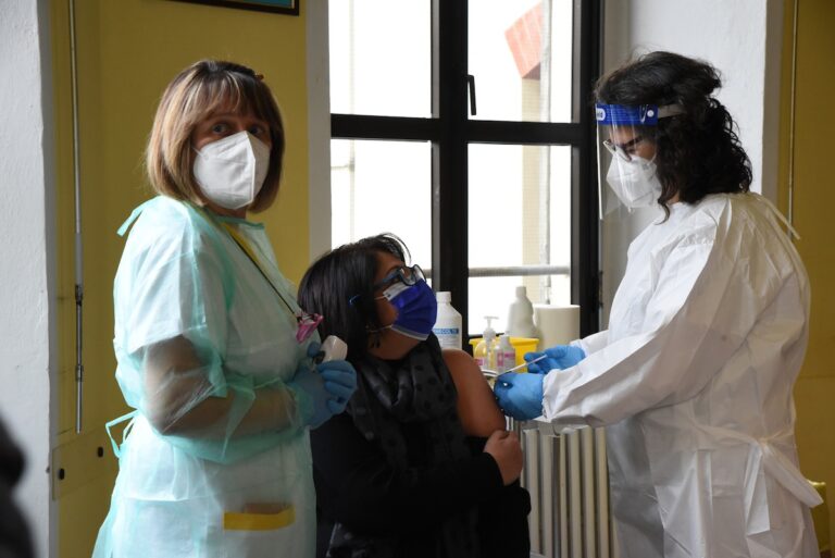 Oggi 3.512 persone hanno ricevuto il vaccino contro il Covid in Piemonte