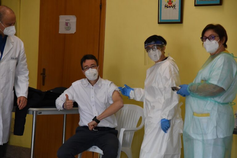 V-Day, i primi vaccini alla Casa di Riposo Città di Asti: la fotogallery