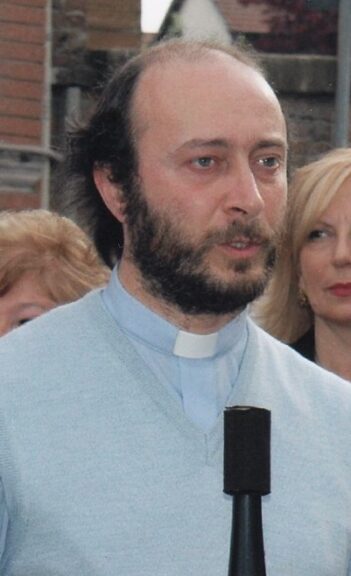 Don Carlo Pertusati lascia le sue parrocchie e il sacerdozio