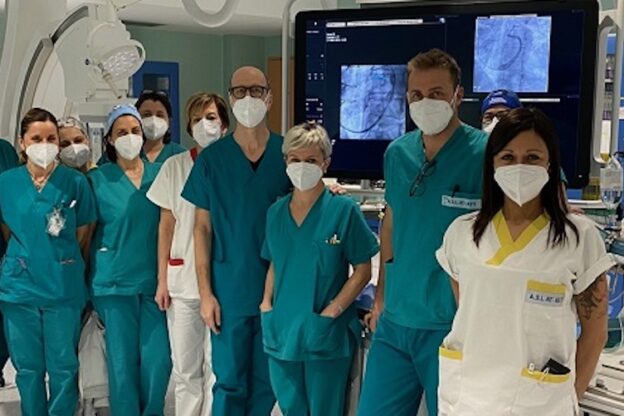 Innovazione tecnologica nella cura delle coronaropatie:  al Cardinal Massaia di Asti i primi impianti del sistema “Reducer” in Piemonte