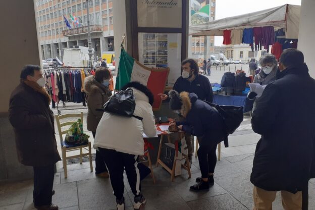 Ad Asti si firma per la legge antifascista