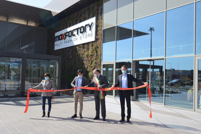 MaxFactory apre il nuovo punto vendita di Asti