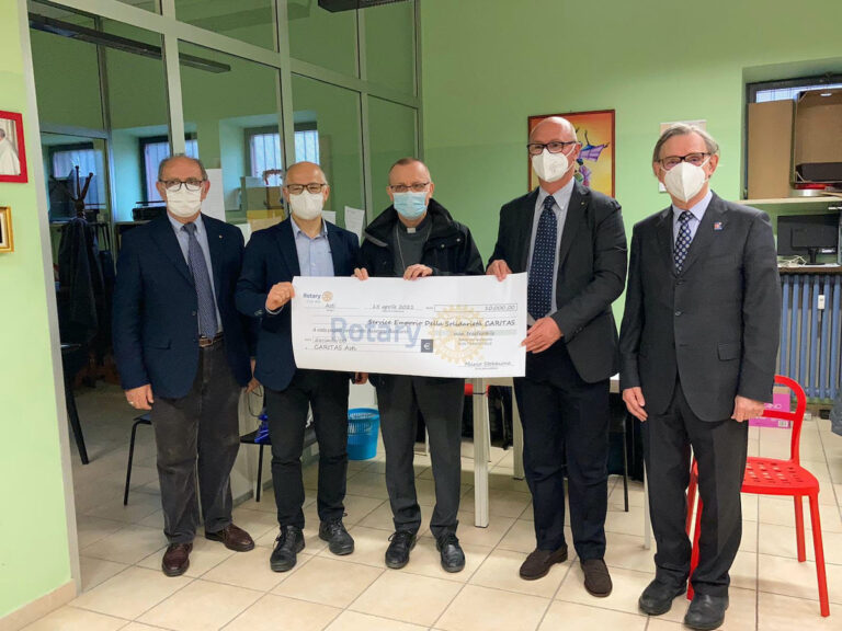 Il Rotary Club di Asti vicino all’emporio solidale Caritas