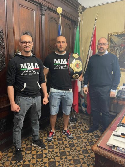 Asti, il neo campione di Mma Ruotolo ricevuto in Municipio