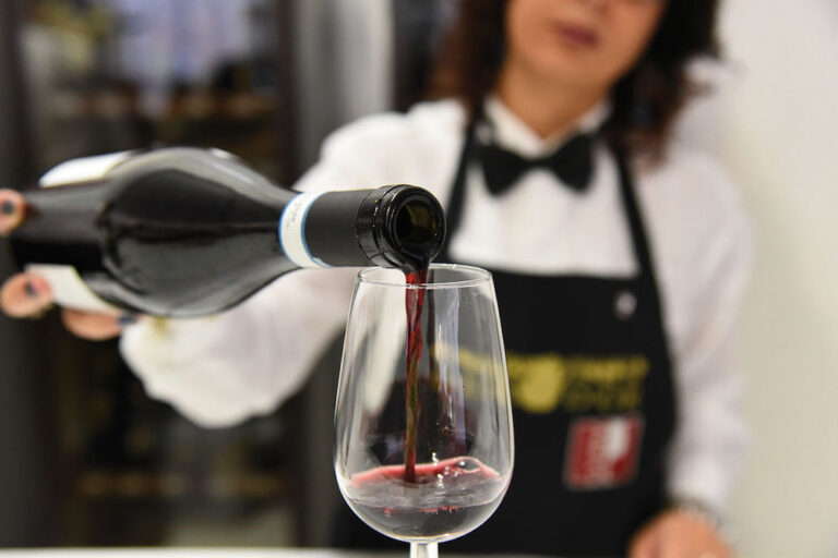 Sale l’indice di gradimento per i vini biologici/sostenibili