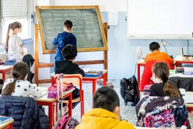 La locandina della Gazzetta d’Asti: ecco i principali argomenti della settimana