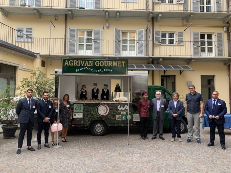 L’Agrivan Gourmet  della Cia è in piazza Roma con il Consorzio dell’Asti e del Moscato d’Asti