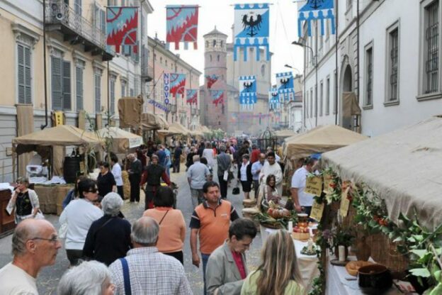 Asti, salta anche “Arti e Mercanti”