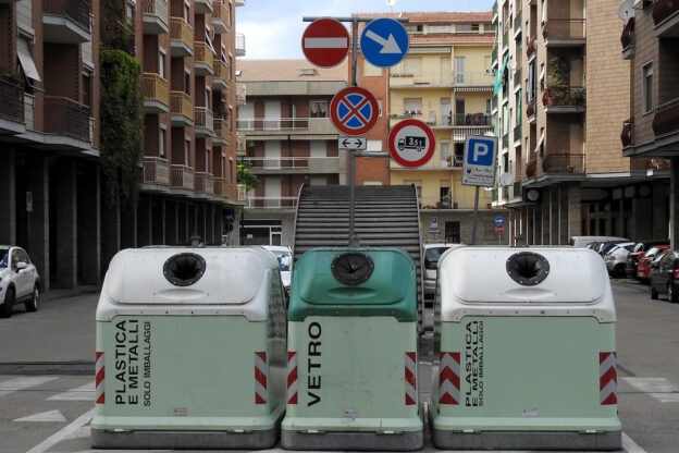 Asti, si estende il servizio di raccolta dei rifiuti “verticale”
