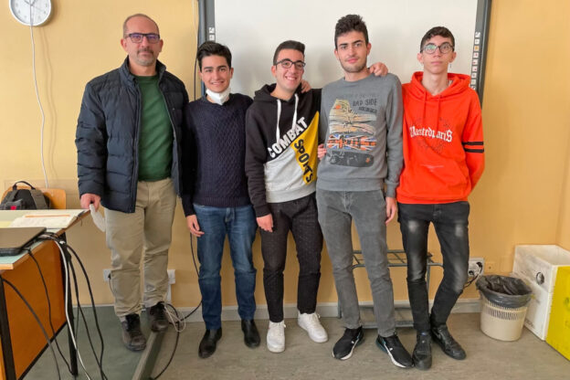 Alle Olimpiadi regionali di Informatica brillano due team del liceo “F. Vercelli”
